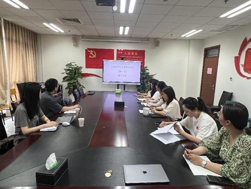 衡信教育负责人首先介绍了大赛的背景,目的和筹备进展